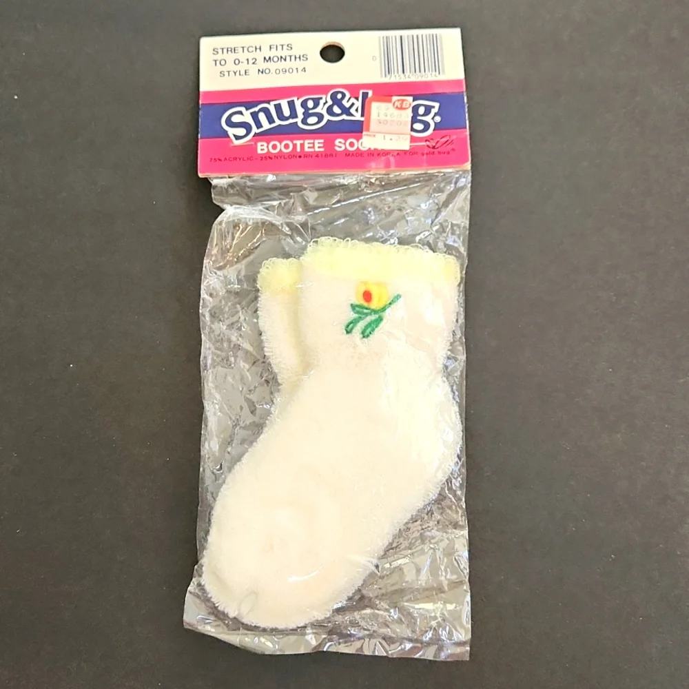 Vintage Snug & Hug Bootee Booty baby socks